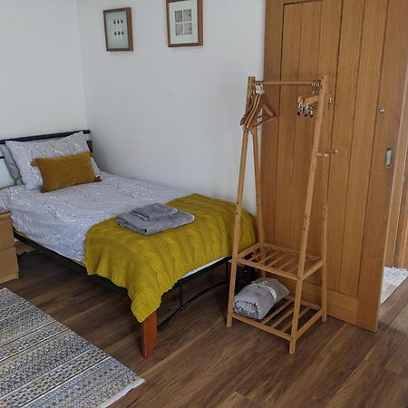 Bed and Breakfast Sunnyside Annexe Уитли Экстерьер фото