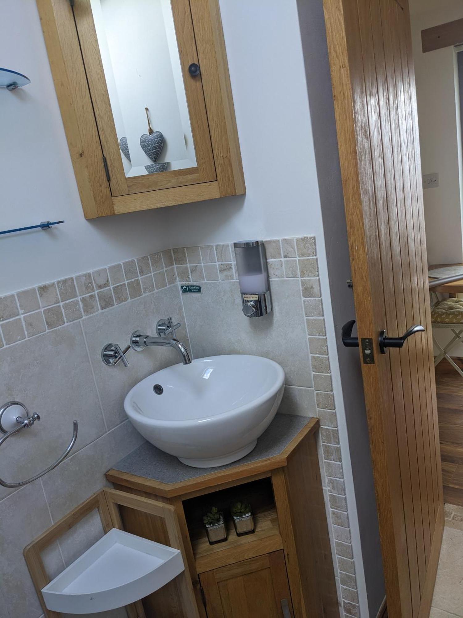 Bed and Breakfast Sunnyside Annexe Уитли Экстерьер фото